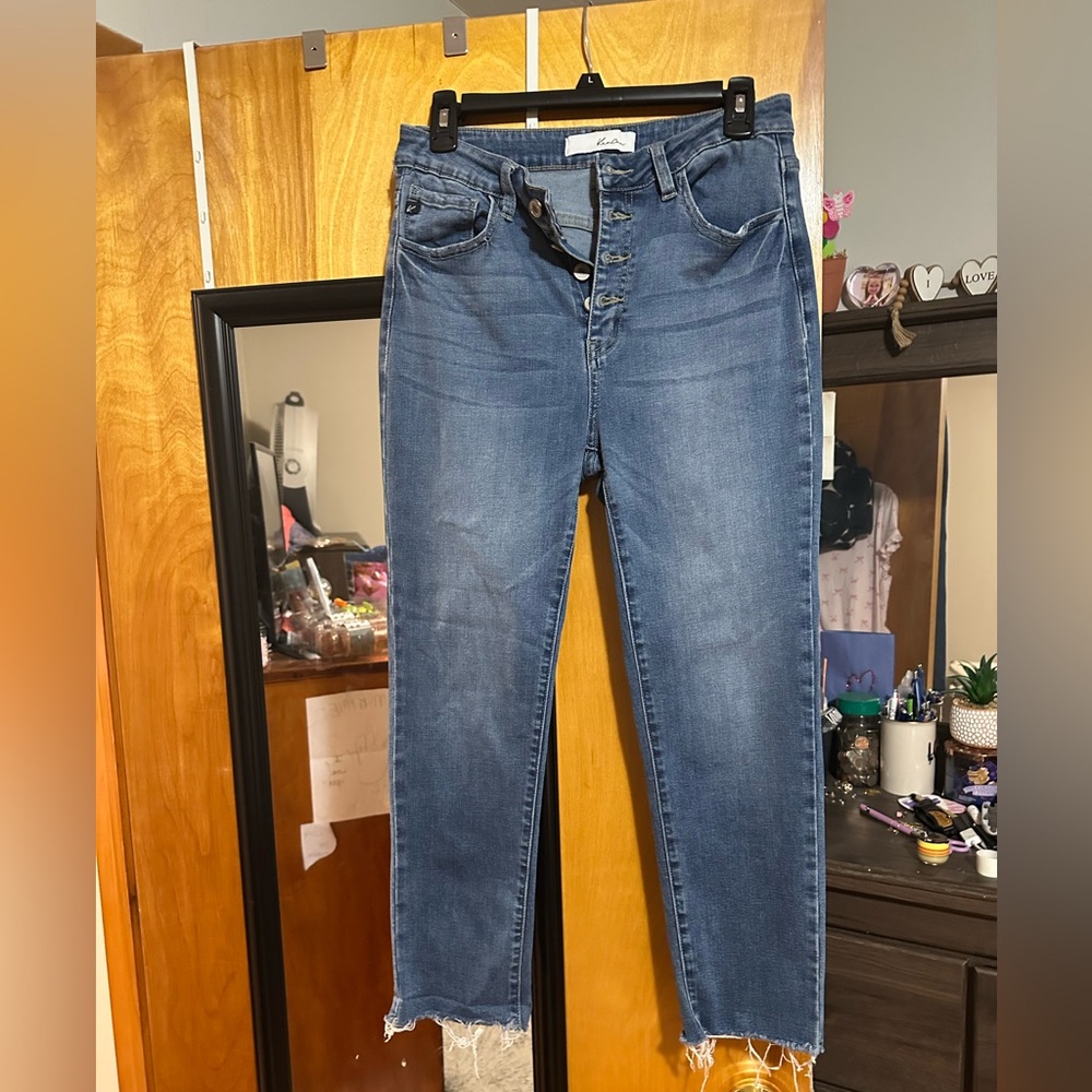 KanCan Distressed Ankle Jeans in Blue